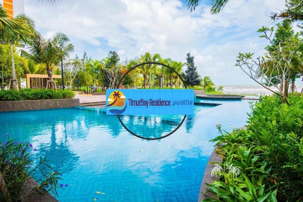 Timurbay Seafront Holiday Pool & Seaview Куантан Экстерьер фото